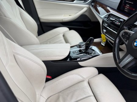 2019 BMW 5-Series - photo 9