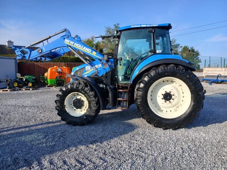 2016 New Holland T5105