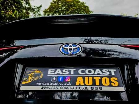 2020 Toyota Prius - photo 6