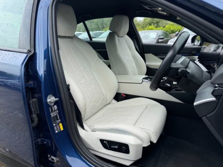 2024 BMW i5 - photo 23