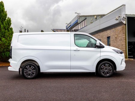 2021 Ford Transit Courier - photo 25