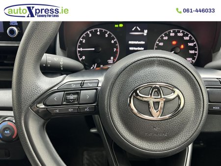 2023 Toyota Yaris - photo 23