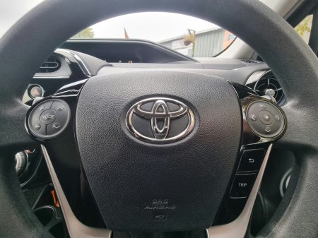 2018 Toyota Aqua - photo 17