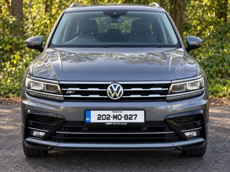 2020 Volkswagen Tiguan - photo 2