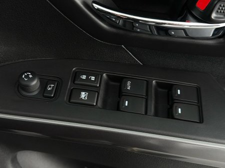 2025 Suzuki SX4 - photo 34