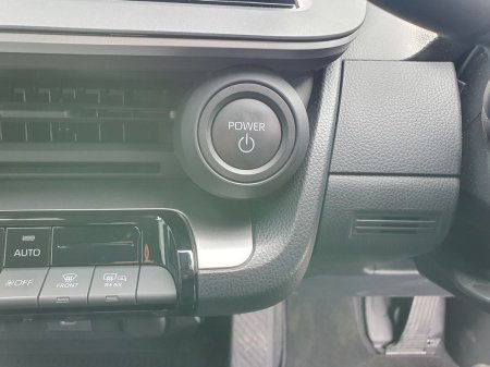 2023 Toyota Prius - photo 17