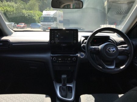 2024 Toyota Yaris Cross - photo 8