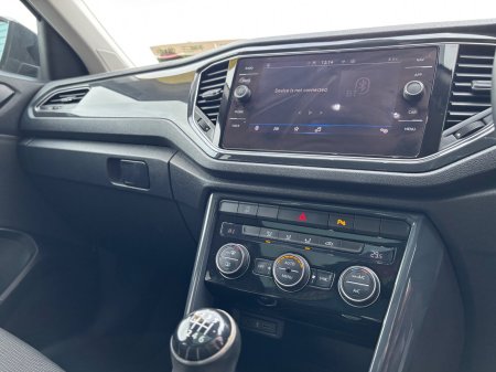 2021 Volkswagen T-Roc - photo 25