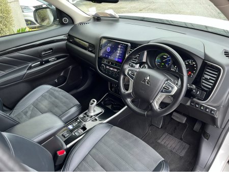 2019 Mitsubishi Outlander - photo 17