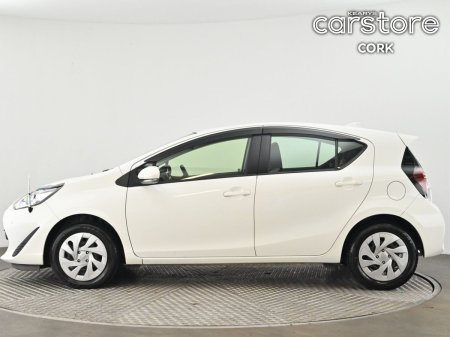 2021 Toyota Aqua - photo 6