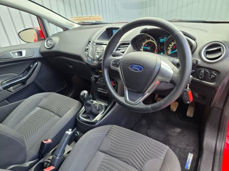 2016 Ford Fiesta - photo 11