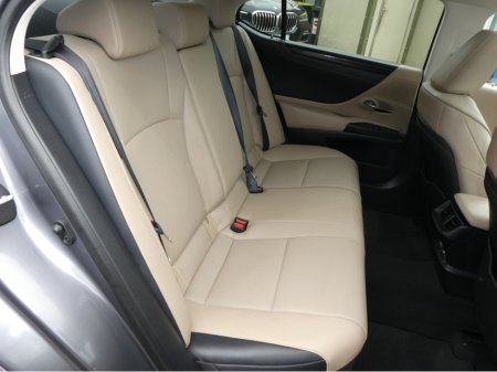 2021 Lexus ES - photo 14