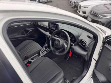 2020 Toyota Yaris - photo 10