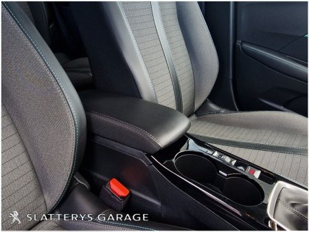 2022 Peugeot 208 - photo 11