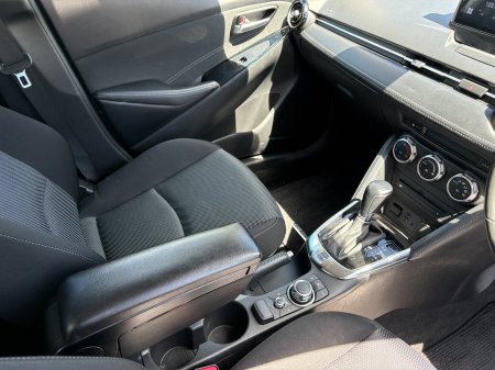2017 Mazda Demio - photo 31