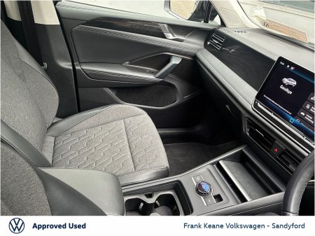 2025 Volkswagen Tiguan - photo 23