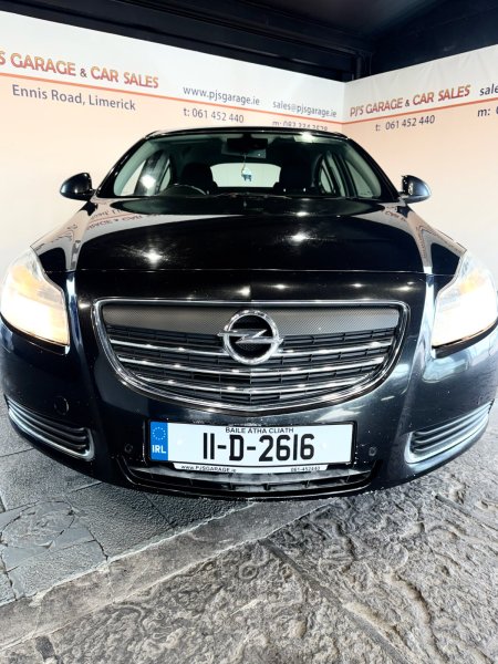 2011 Opel Insignia - photo 2