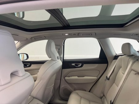 2024 Volvo XC60 - photo 7