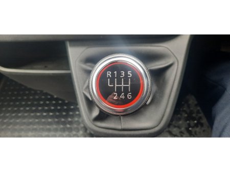 2025 Renault Trafic - photo 12