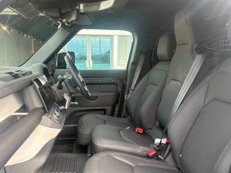2026 Land Rover Defender - photo 5