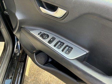 2020 Kia Rio - photo 16