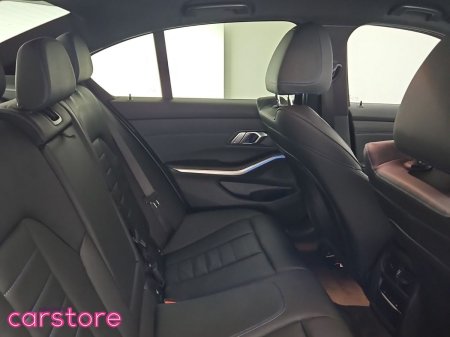 2022 BMW 3-Series - photo 10