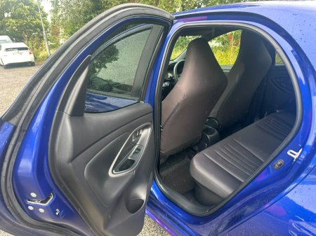 2021 Toyota Yaris - photo 19
