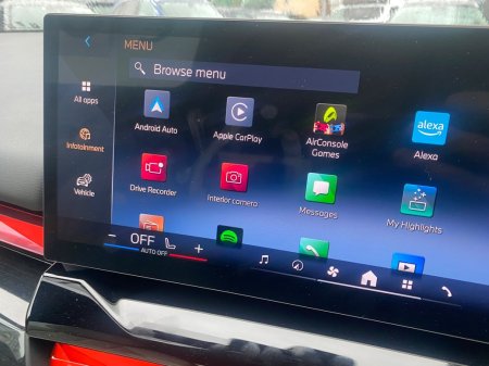 2025 BMW 5-Series - photo 21