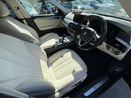 2018 BMW 5-Series - photo 12
