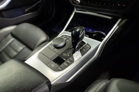 2022 BMW 3-Series - photo 18