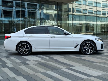 2020 BMW 5-Series - photo 5