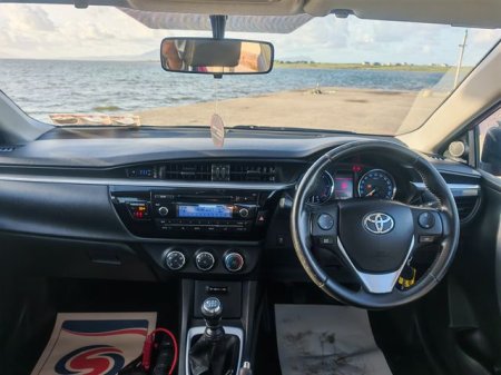 2015 Toyota Corolla - photo 8