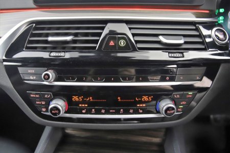 2023 BMW 5-Series - photo 24