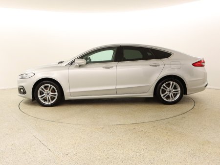 2020 Ford Mondeo - photo 4