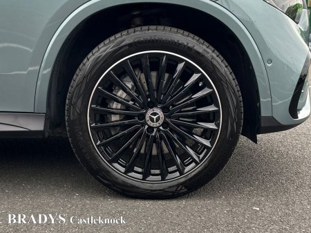 2025 Mercedes-Benz GLC - photo 5