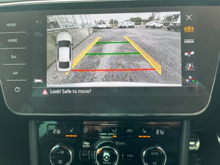 2022 Skoda Superb - photo 12