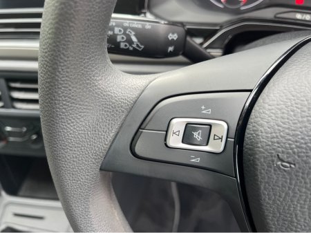 2018 Volkswagen Polo - photo 16