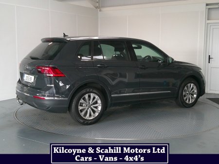 2021 Volkswagen Tiguan - photo 8