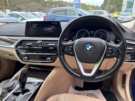 2017 BMW 5-Series - photo 23