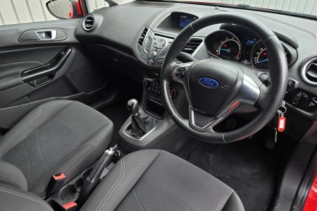 2016 Ford Fiesta - photo 12