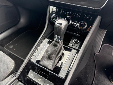 2018 Skoda Superb - photo 10