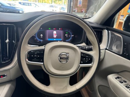 2023 Volvo XC60 - photo 10