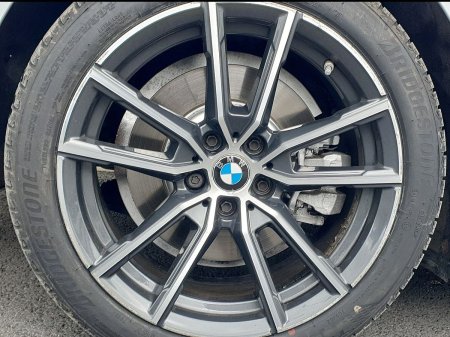 2021 BMW 3-Series - photo 14