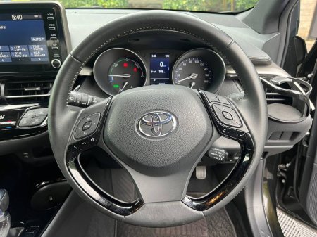 2023 Toyota C-HR - photo 4