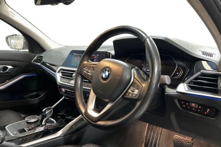 2021 BMW 3-Series - photo 9