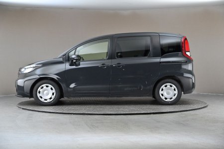 2023 Toyota Sienta - photo 17