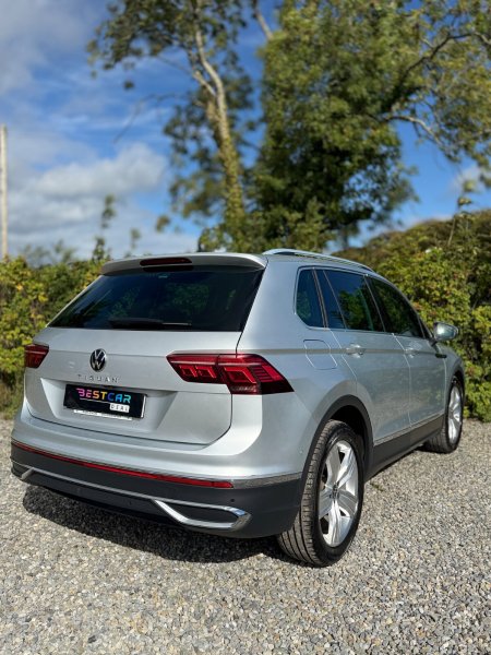 2022 Volkswagen Tiguan - photo 11