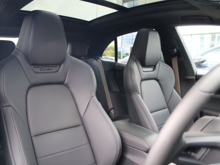2026 Porsche Macan - photo 5