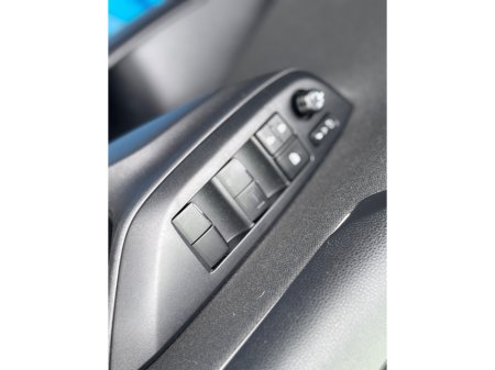 2020 Toyota Yaris - photo 23