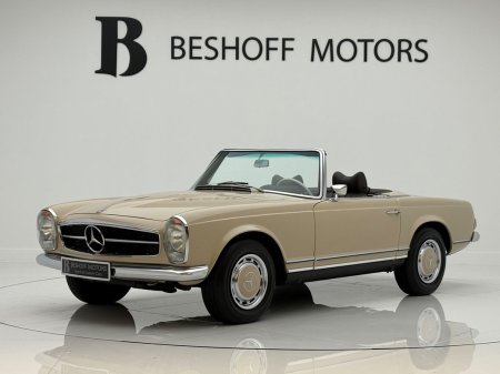 1971 Mercedes-Benz SL-Class 280 SL AUTOMATIC=ONLY 70000 MILES//DOCUMENTED SERVICE HISTORY FILE=INVESTMENT POTENTIAL//71 D REG=ON